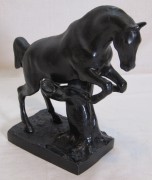 Статуэтка, фигура «Конь через пень» Чугун Касли 1981 год №9380
