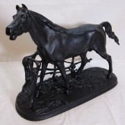 Скульптура большая, фигура «Конь у забора» Чугун Касли 1979 год №9454