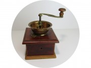 Кофемолка старинная Дерево 19-20 век №13245