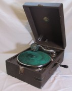 Патефон старинный «граммофон» 1930-е годы №10466
